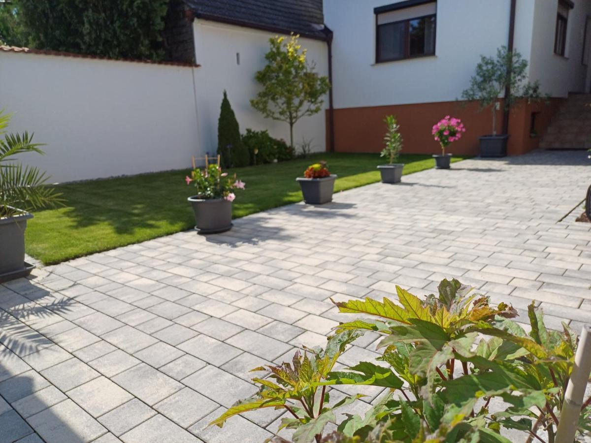 Appartments Gartenblick Illmitz Eksteriør billede